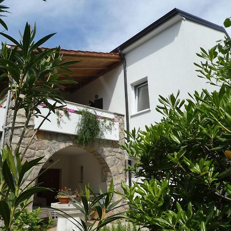 Apartments Milenka Punat Kültér fotó