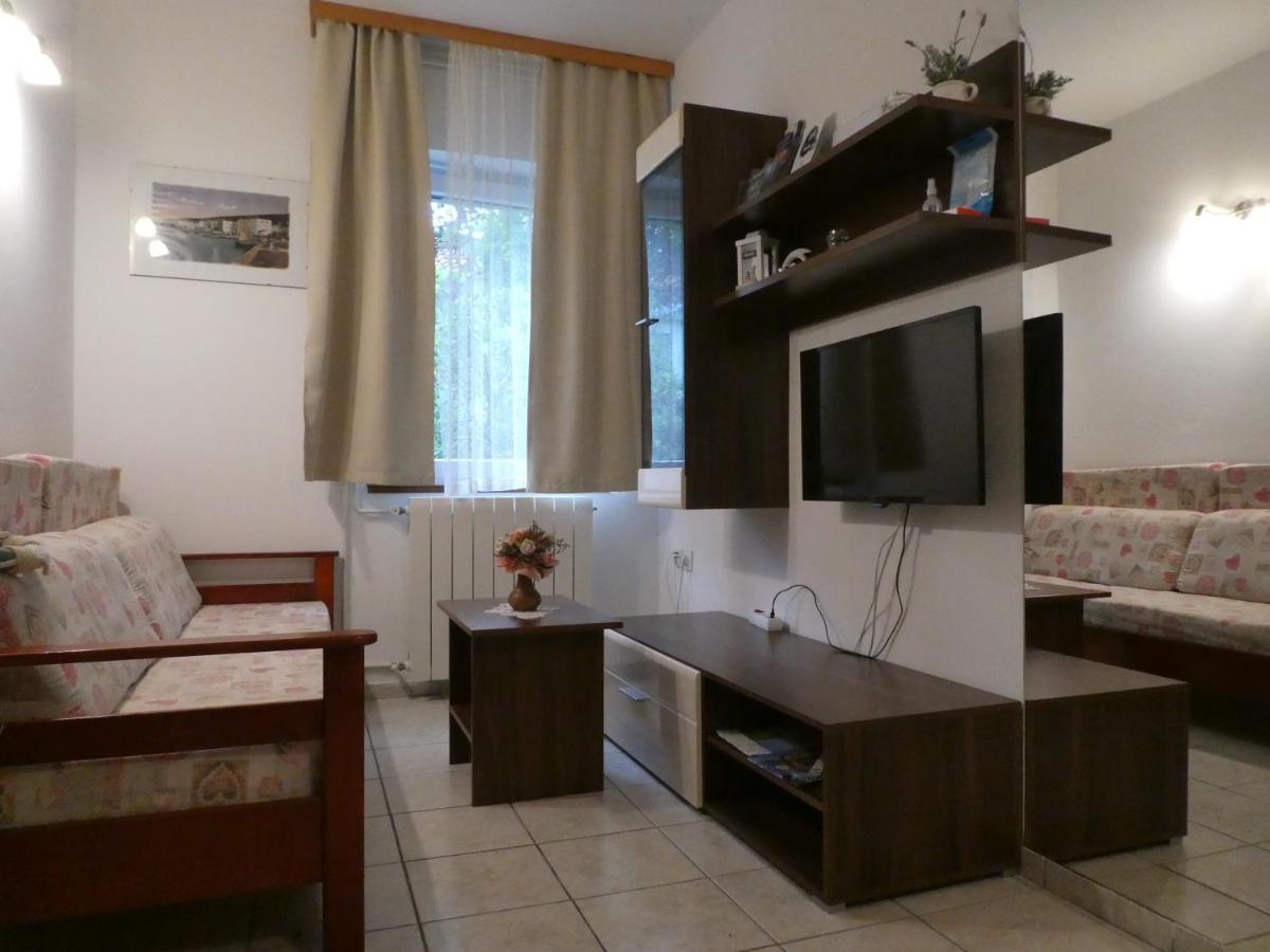 Apartments Milenka Punat Kültér fotó